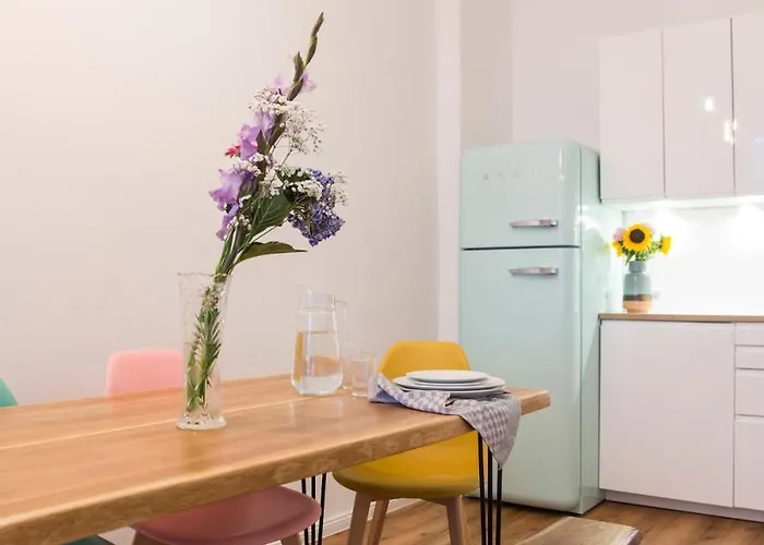 Colorful Flat Near Vibrant Boxhagener Platz