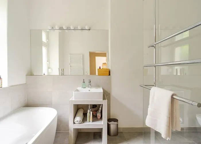 Colorful Flat Near Vibrant Boxhagener Platz Apartman *