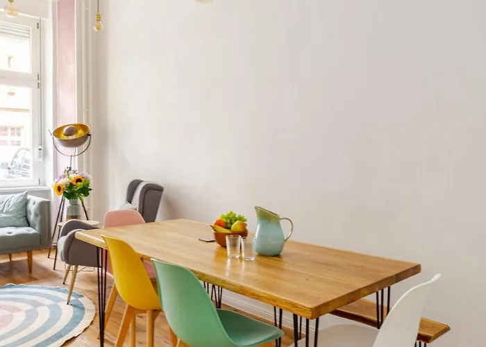 Colorful Flat Near Vibrant Boxhagener Platz